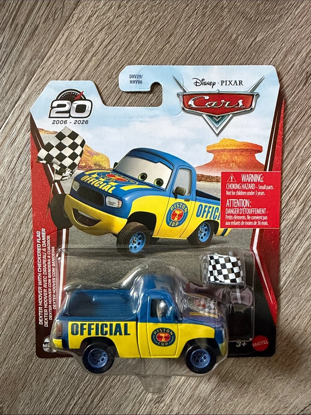 Disney Pixar Cars Dexter Hoover with Checkered Flag 1:55